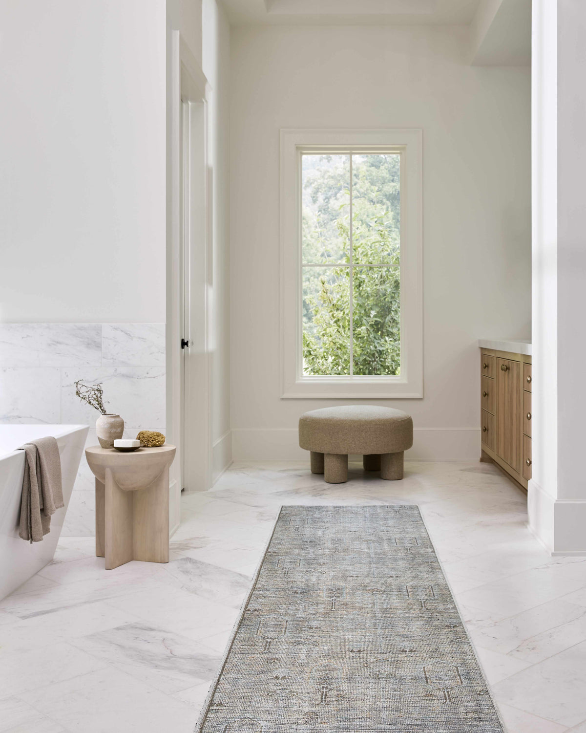 Darling Machine Woven Becki Owens x LIVABLISS BODA-2302 Washable Area Rug