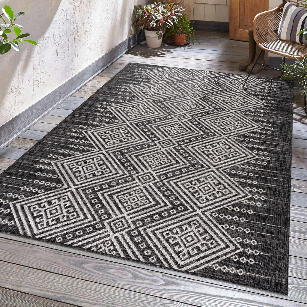 Frankville Black&White All Over Performance Outdoor Rug