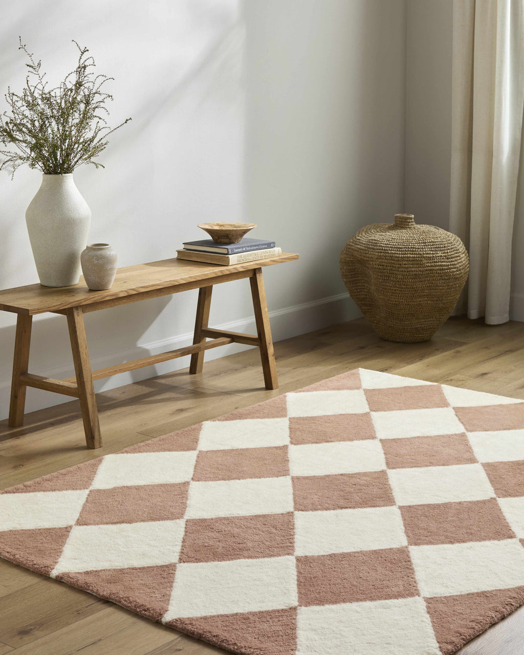 Almeda Diamond Washable Wool Rug