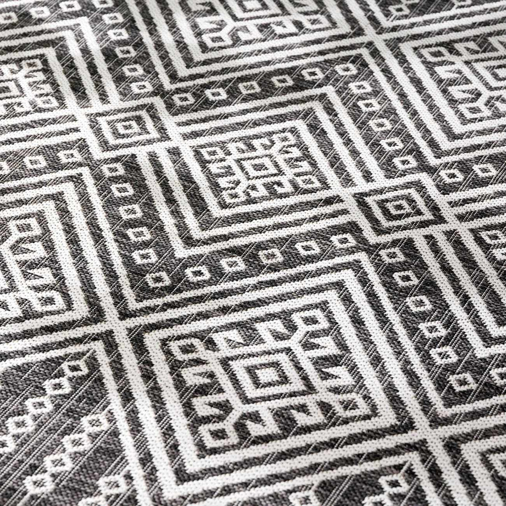 Frankville Black&White All Over Performance Outdoor Rug