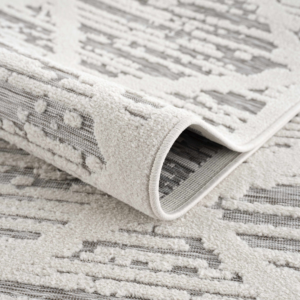 Gambang 3D Trellis Outdoor Area Rug - Clearance