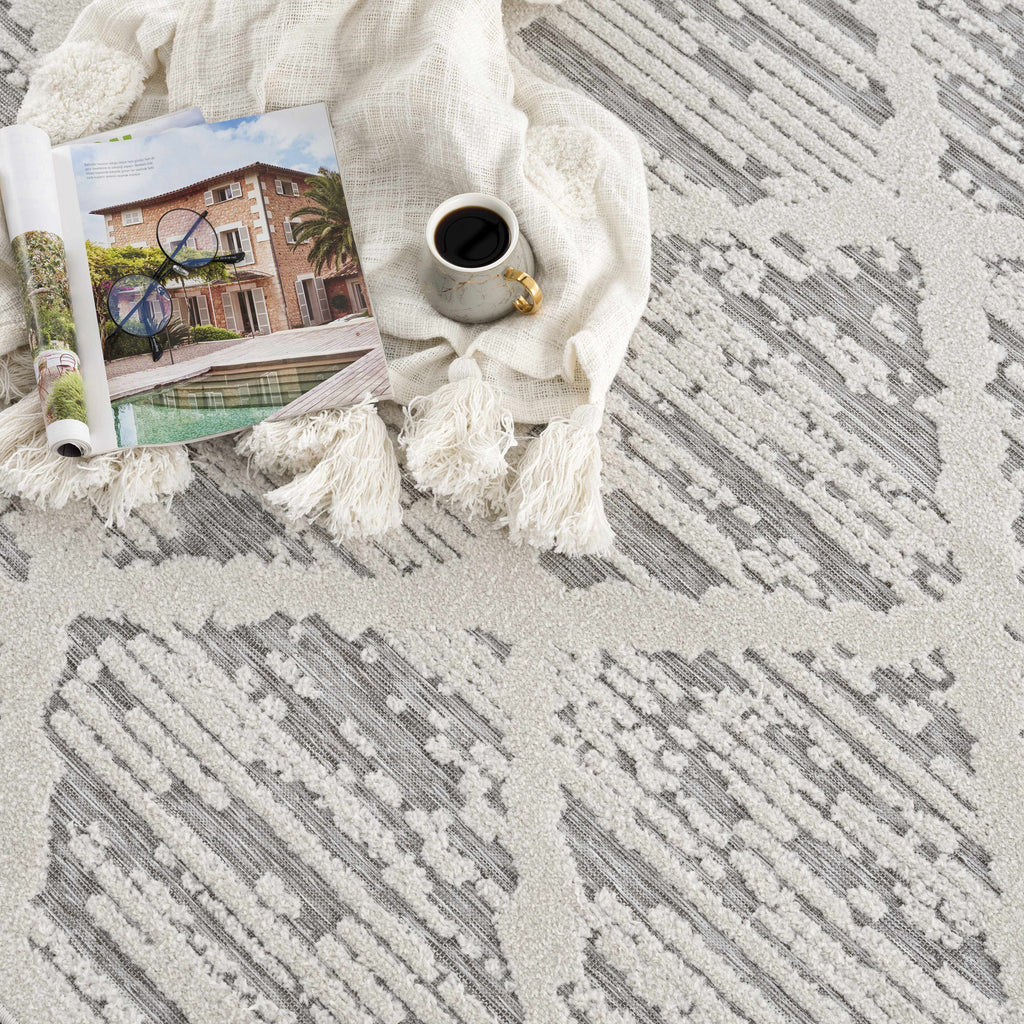 Gambang 3D Trellis Outdoor Area Rug - Clearance