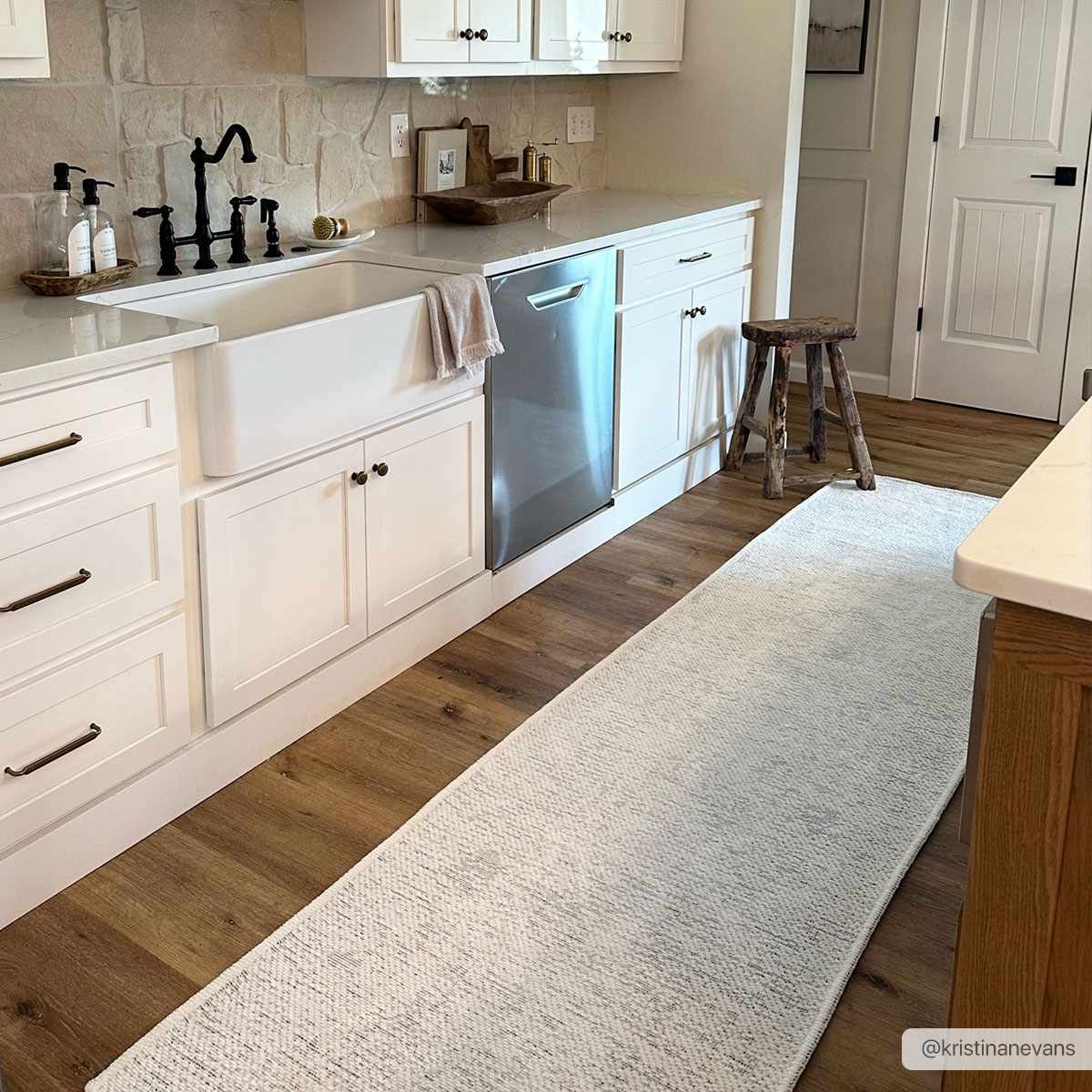 Isako Cream & Gray Solid Washable Area Rug - Clearance