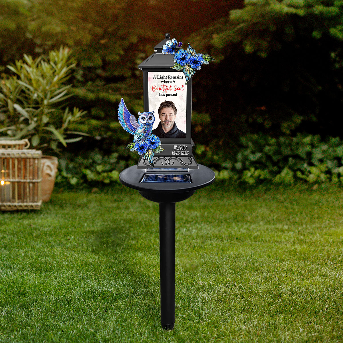 A Light Remains Where A Beautiful Soul Has Passed - Personalized Solar Light