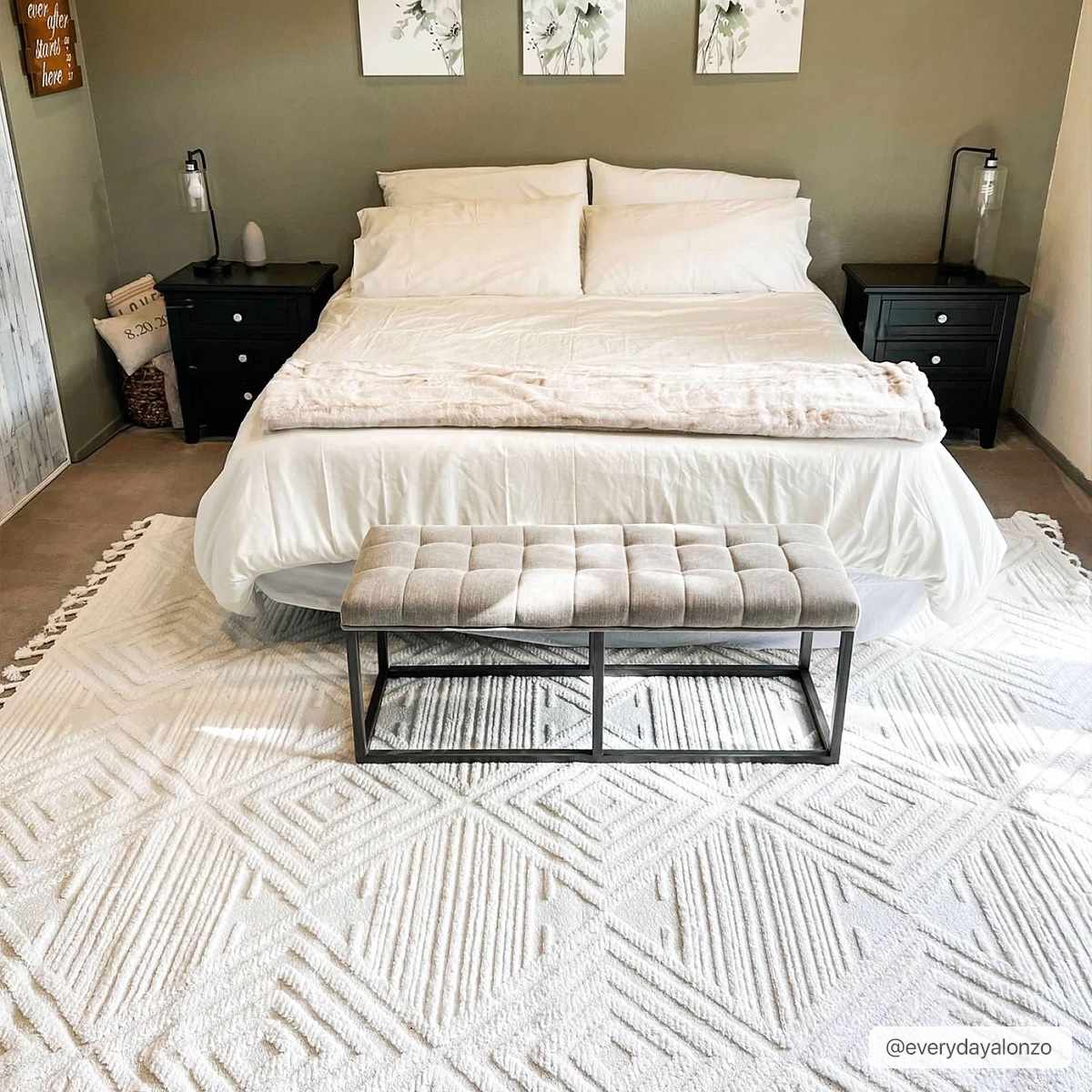 Manyas 3D Bone Area Rug with Tassels - Clearance