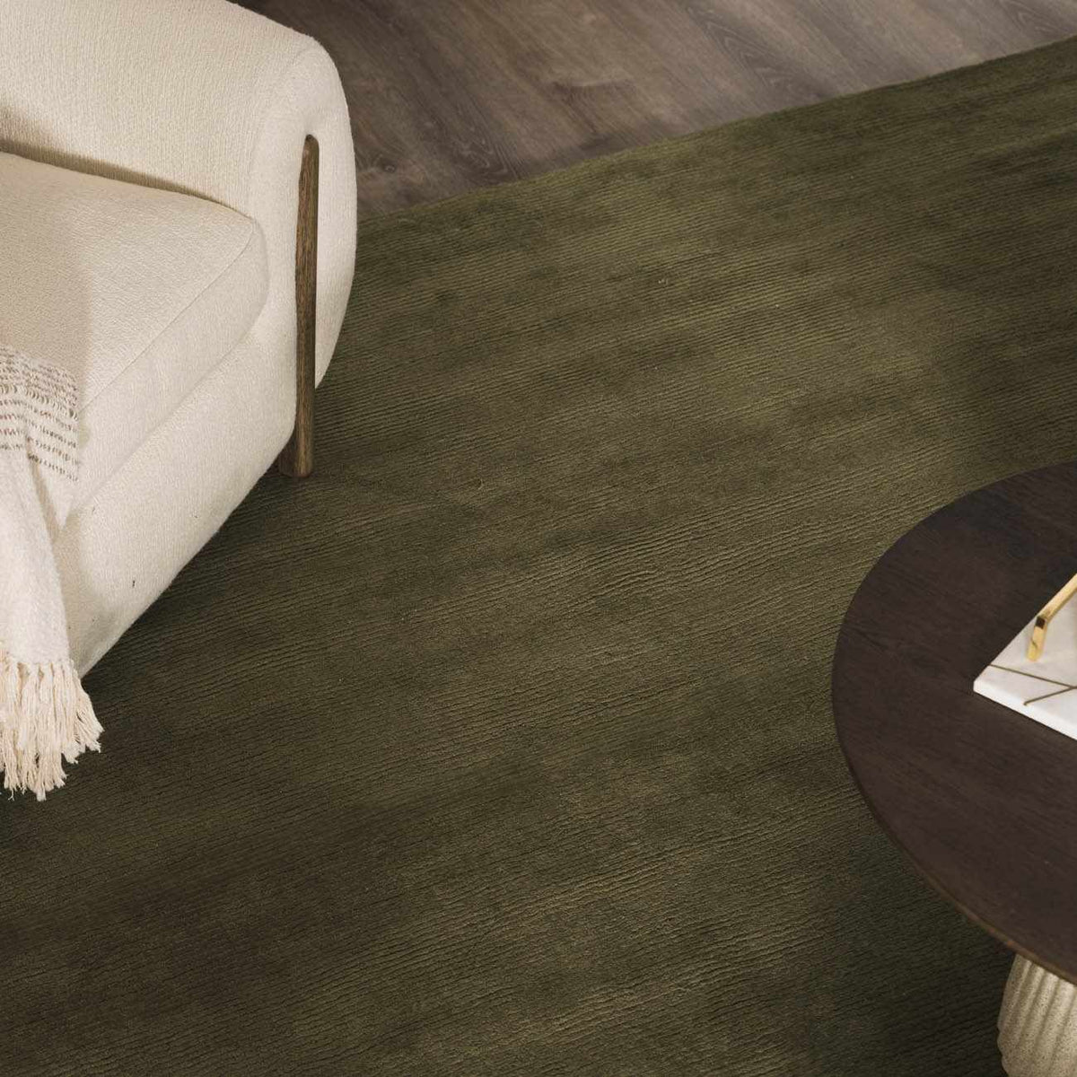 Brockton Solid Green Hand Loomed Wool Area Rug