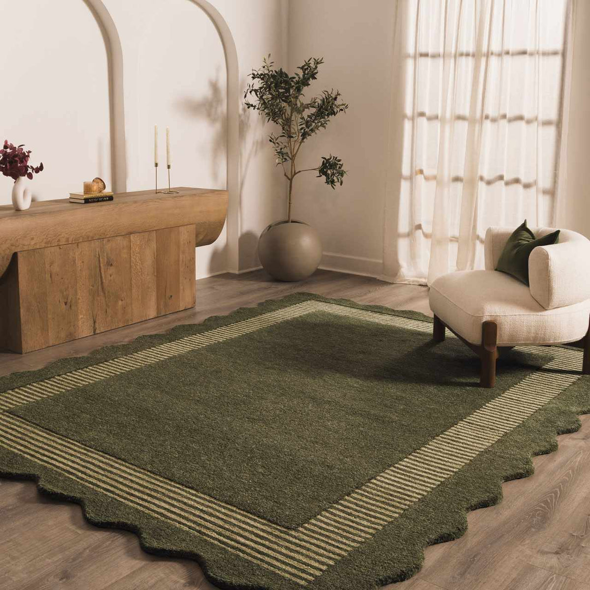 Wone Green Border Hand Tufted Wool Area Rug