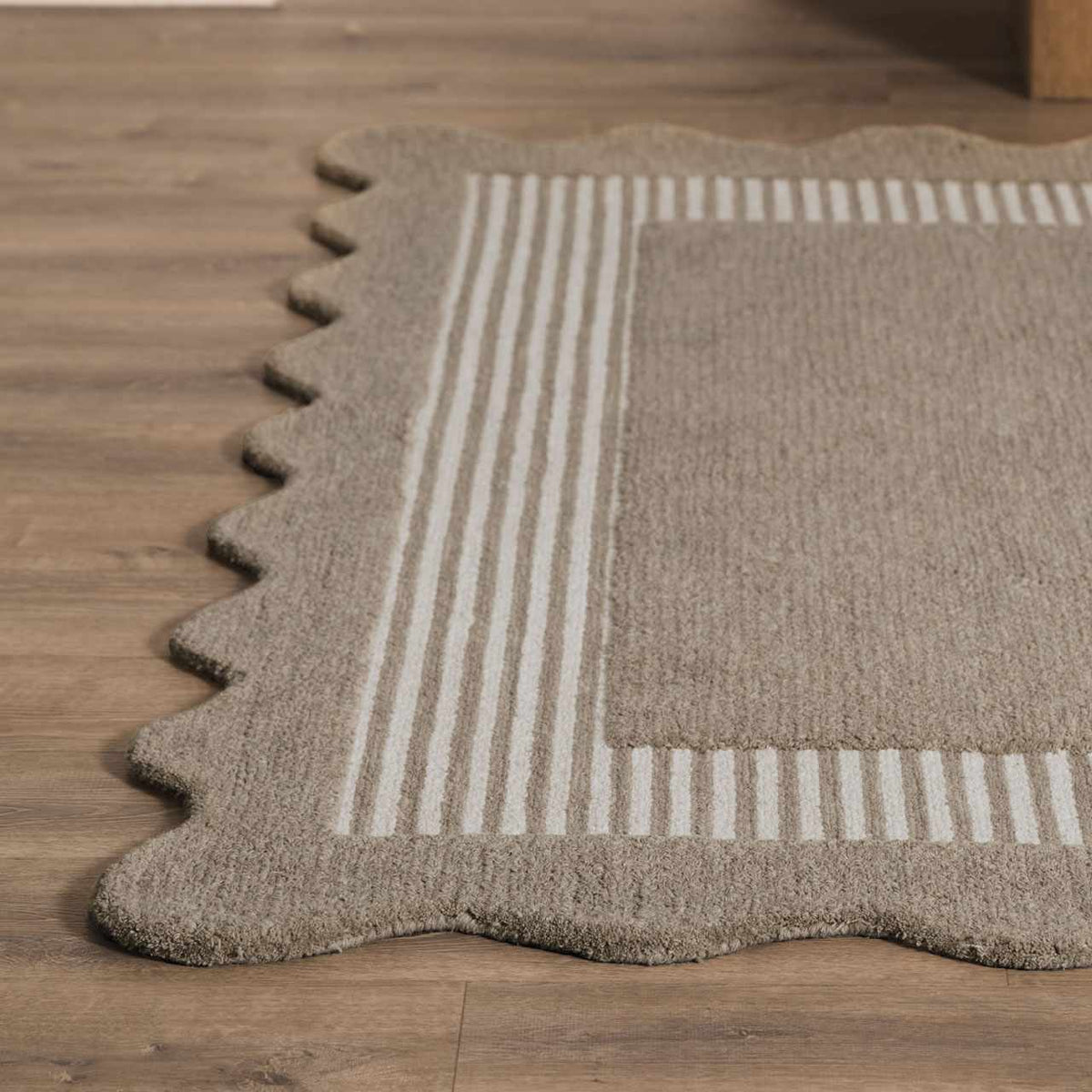 Fanae Beige Border Hand Tufted Wool Area Rug