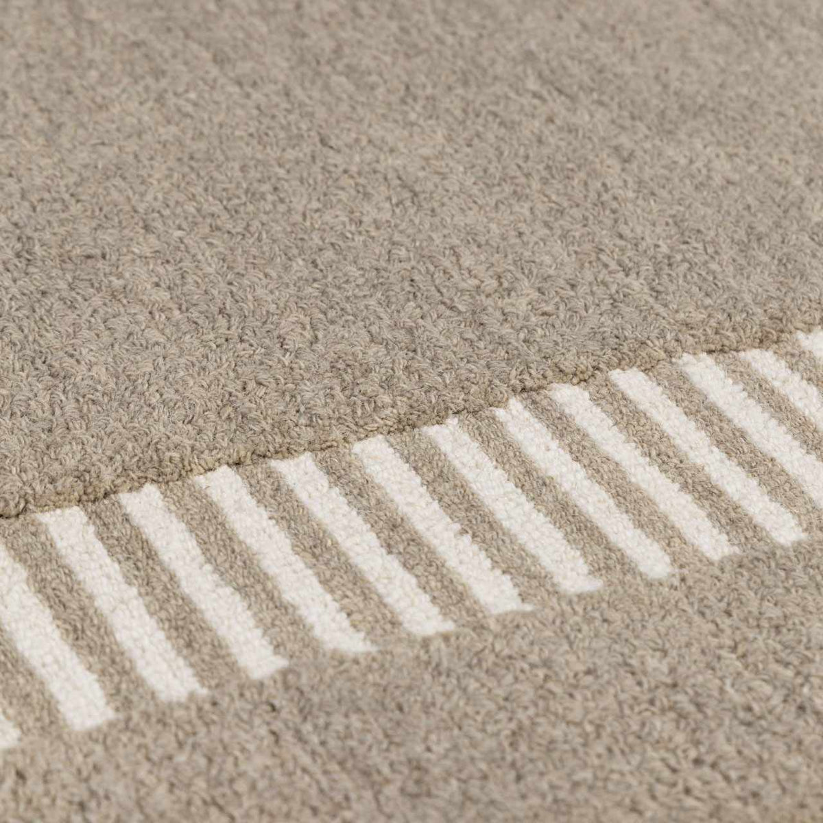 Fanae Beige Border Hand Tufted Wool Area Rug