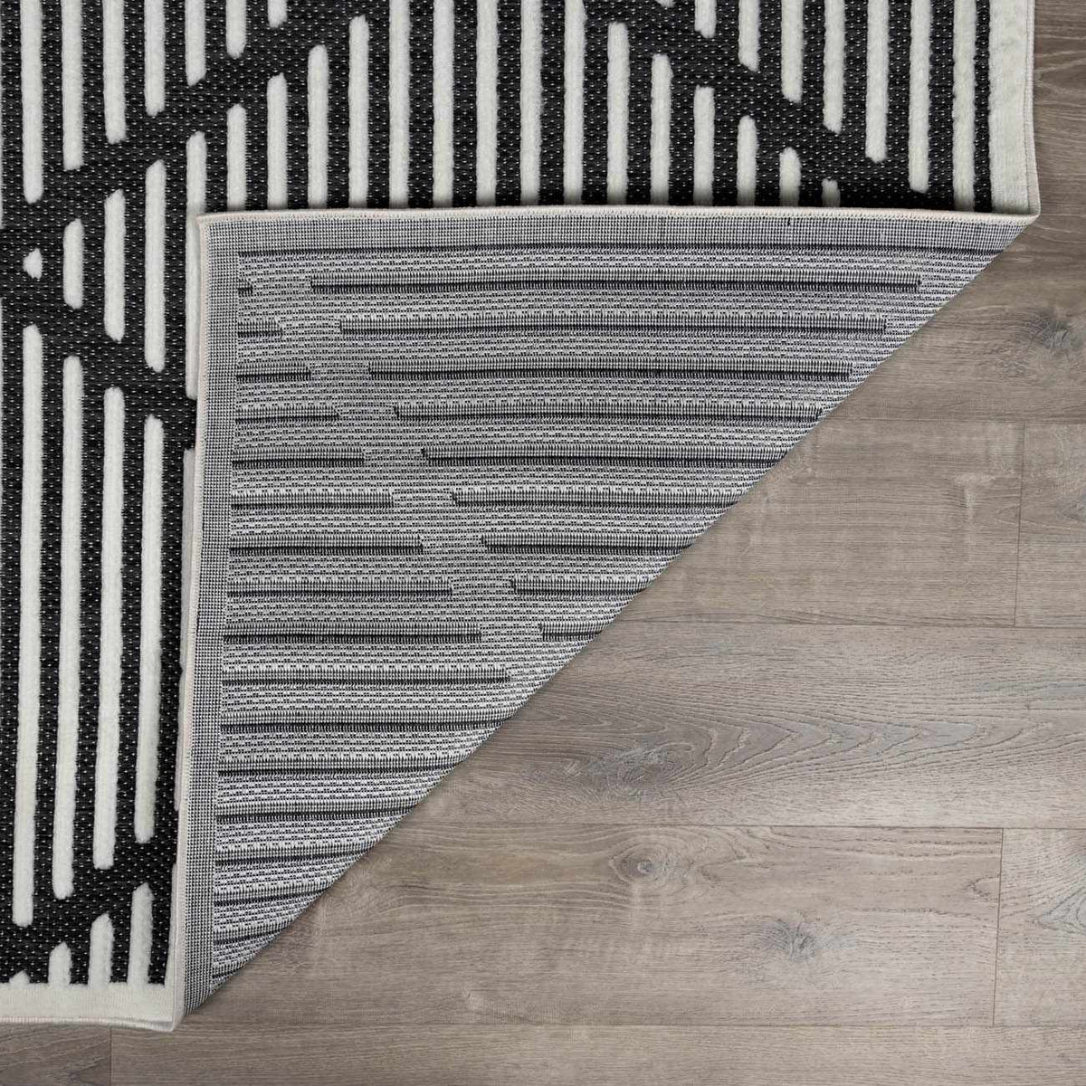 Anah 3D Black Outdoor Rug