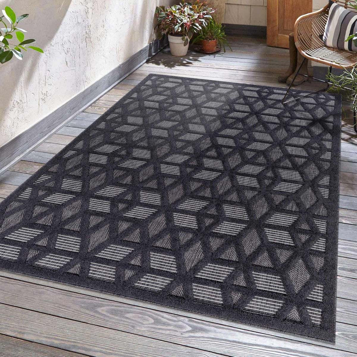 Nuri Black Outdoor Rug - Clearance