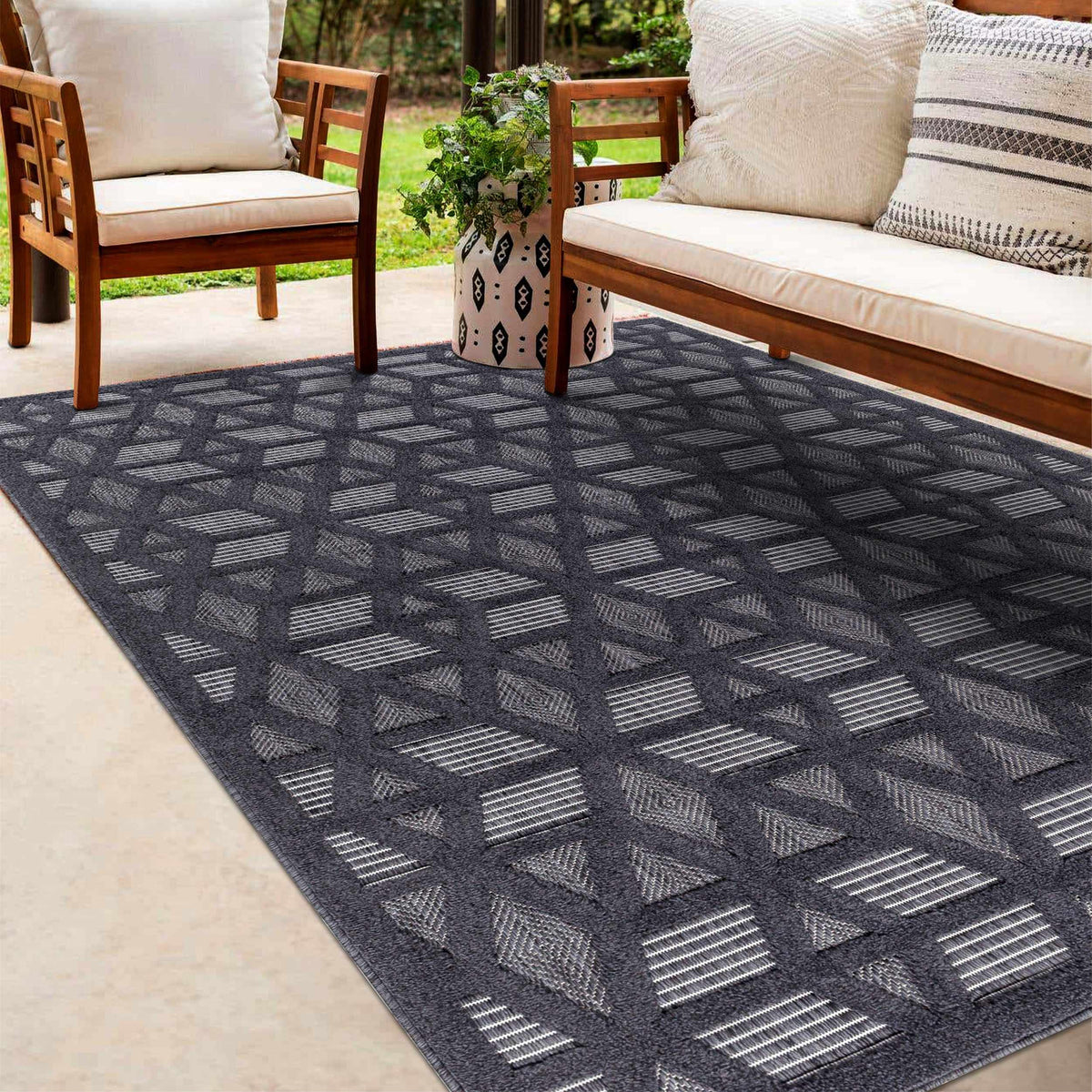 Nuri Black Outdoor Rug - Clearance