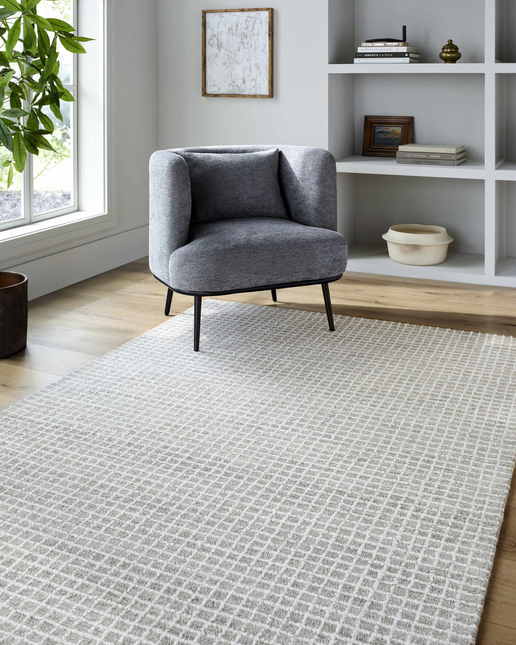 Anahid Gray Area Rug