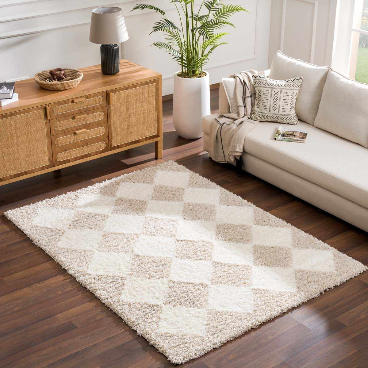 Zahur Cream & Beige Diamond Area Rug - Clearance