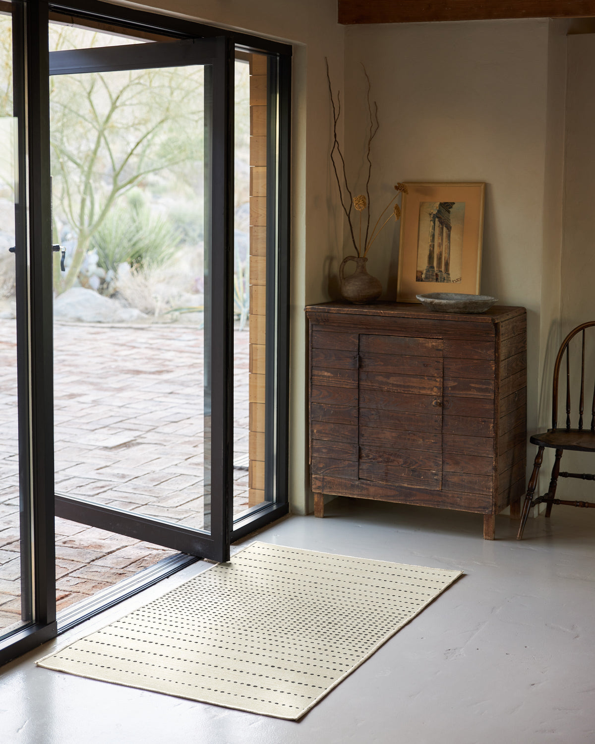 Array Black & Ivory Flatwoven Rug