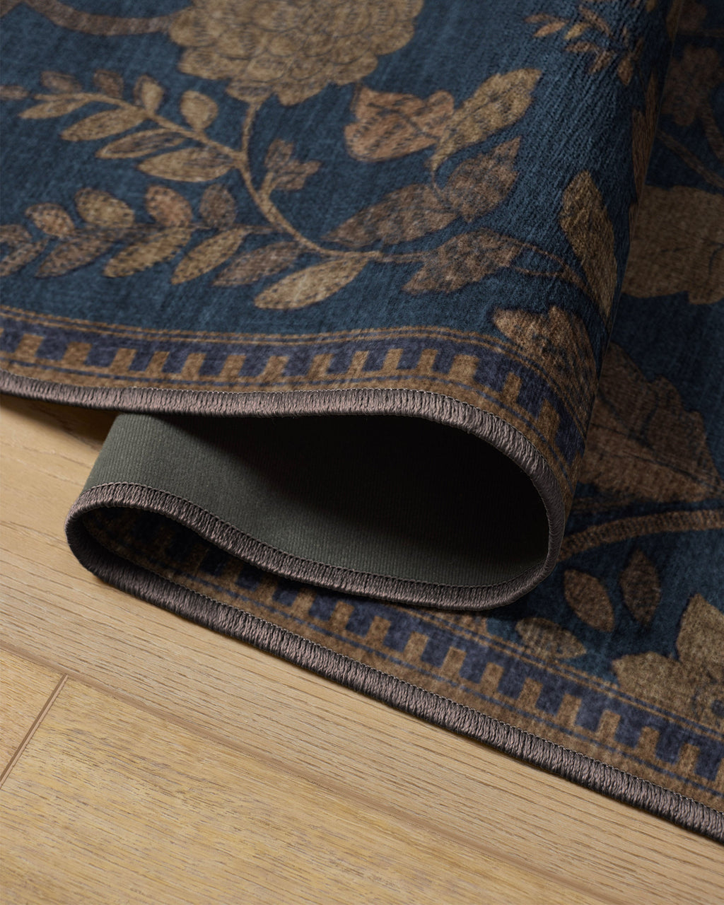 Aylin Navy & Gold Flatwoven Rug