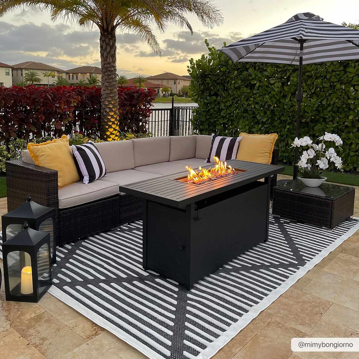 Anah 3D Black Outdoor Rug