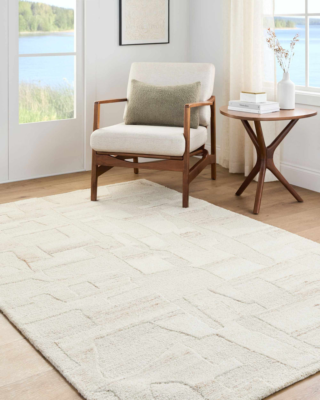 Aintza Area Rug