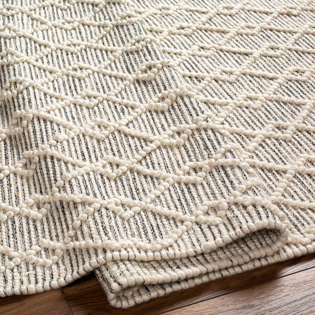 Diata Wool Rug with Tassels - Clearance