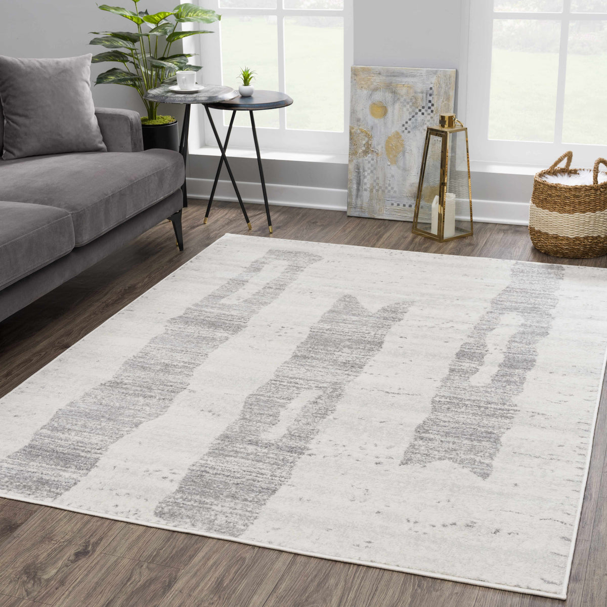 Tigria Ivory 2316 Area Rug - Clearance