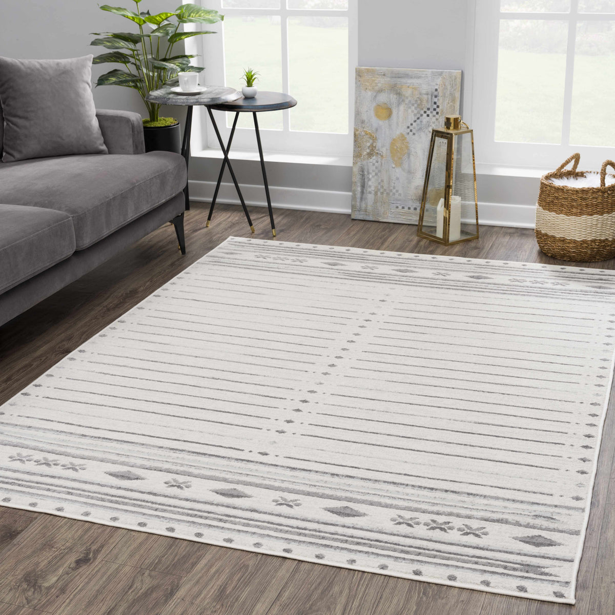 Tigri Aztec Ivory & Gray 2325 Area Rug - Clearance