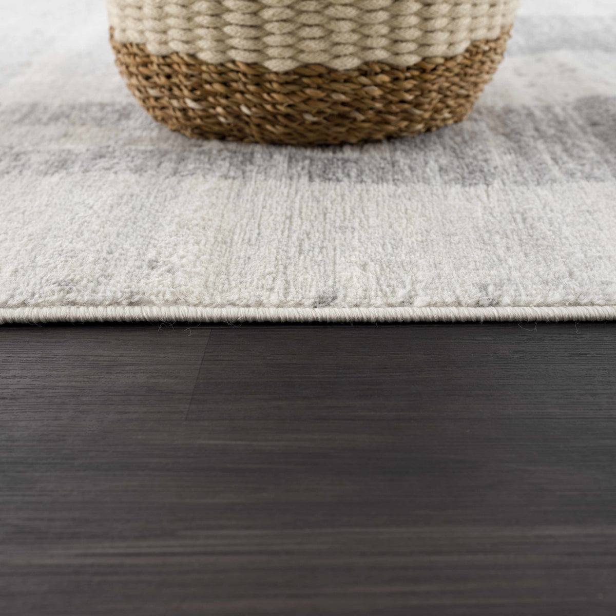 Tigria Ivory 2316 Area Rug - Clearance