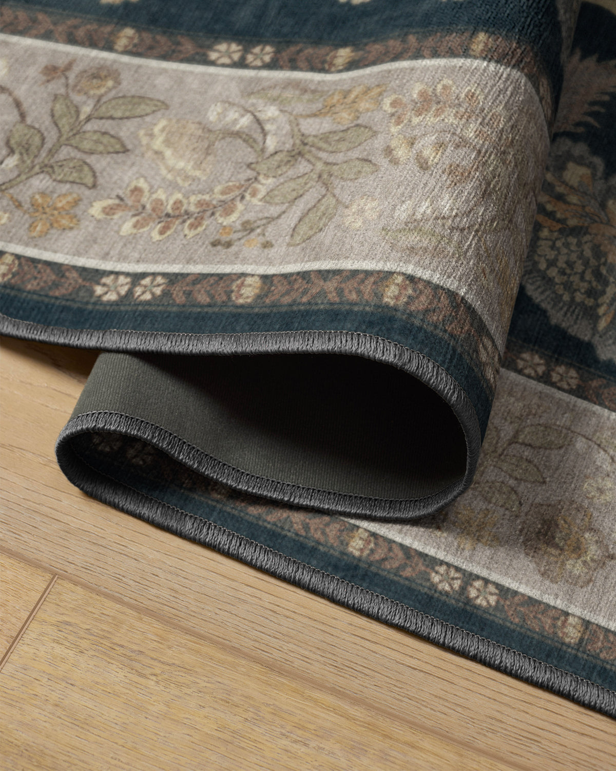Ester Soft Black Flatwoven Rug
