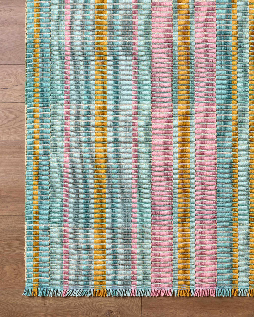 Jamari Colorful Traditional Area Rug