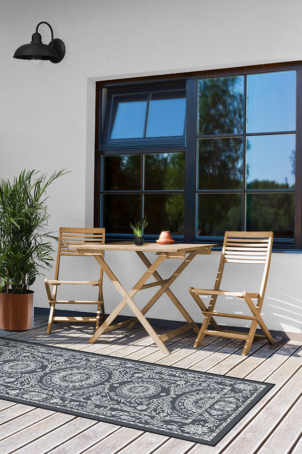 Fontaine Black Outdoor Rug