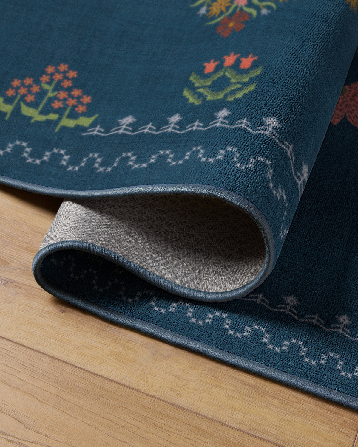 Friendship Garden Blue Multicolor Rug