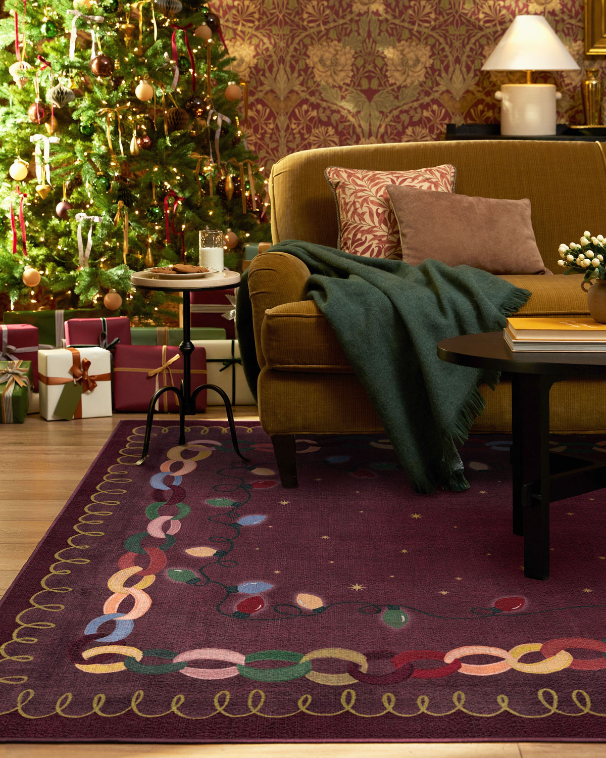 Garland Glow Red Flatwoven Rug