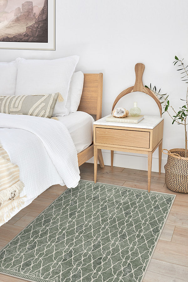 Grogu™ Trellis Sage Green Rug