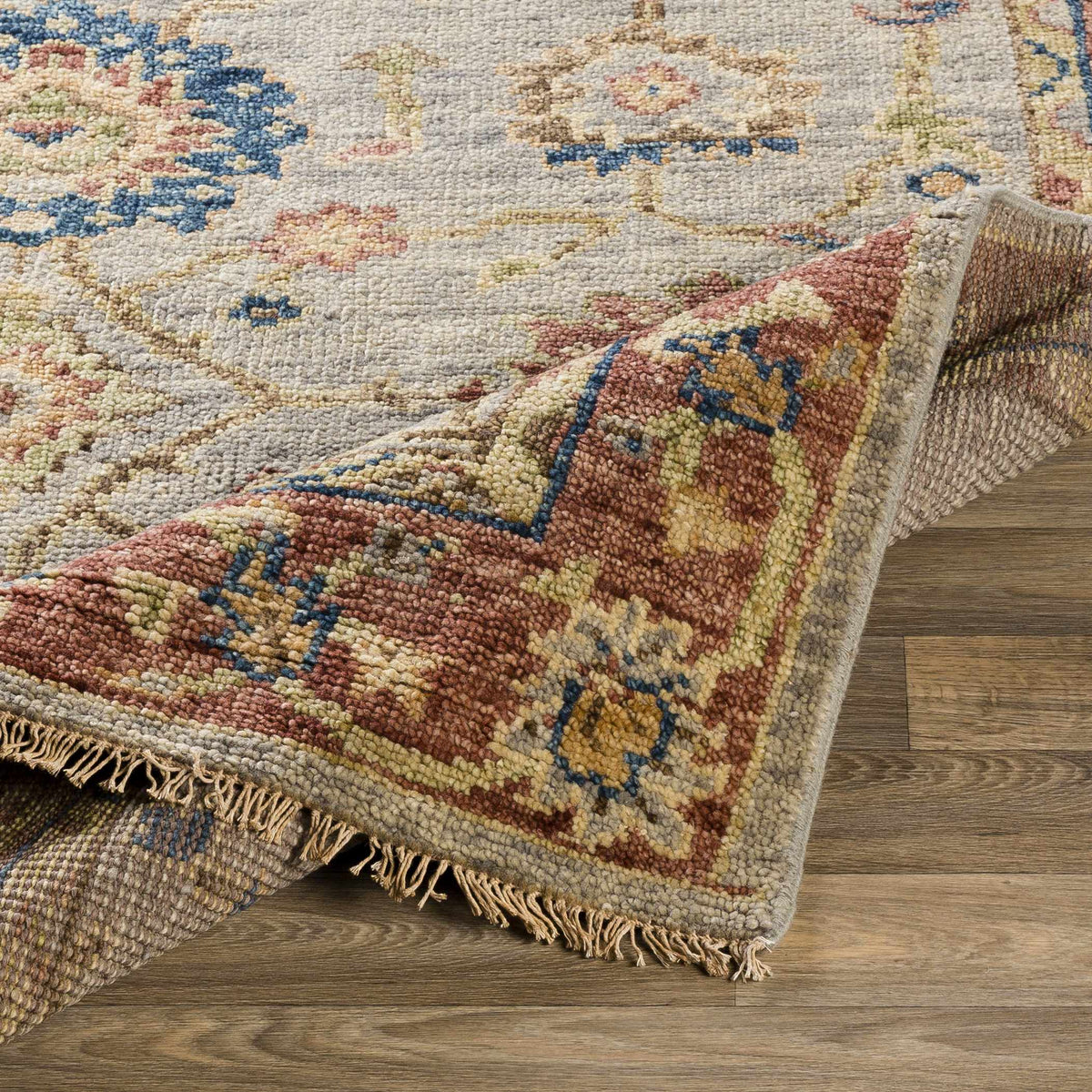 Isafa Premium Wool Area Rug