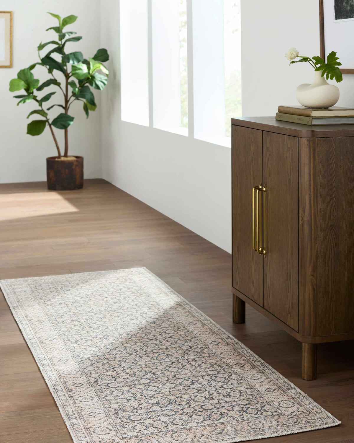 Sylvia Machine Woven  Jenni Yolo Home x LIVABLISS JYSL-2301 Washable Area Rug