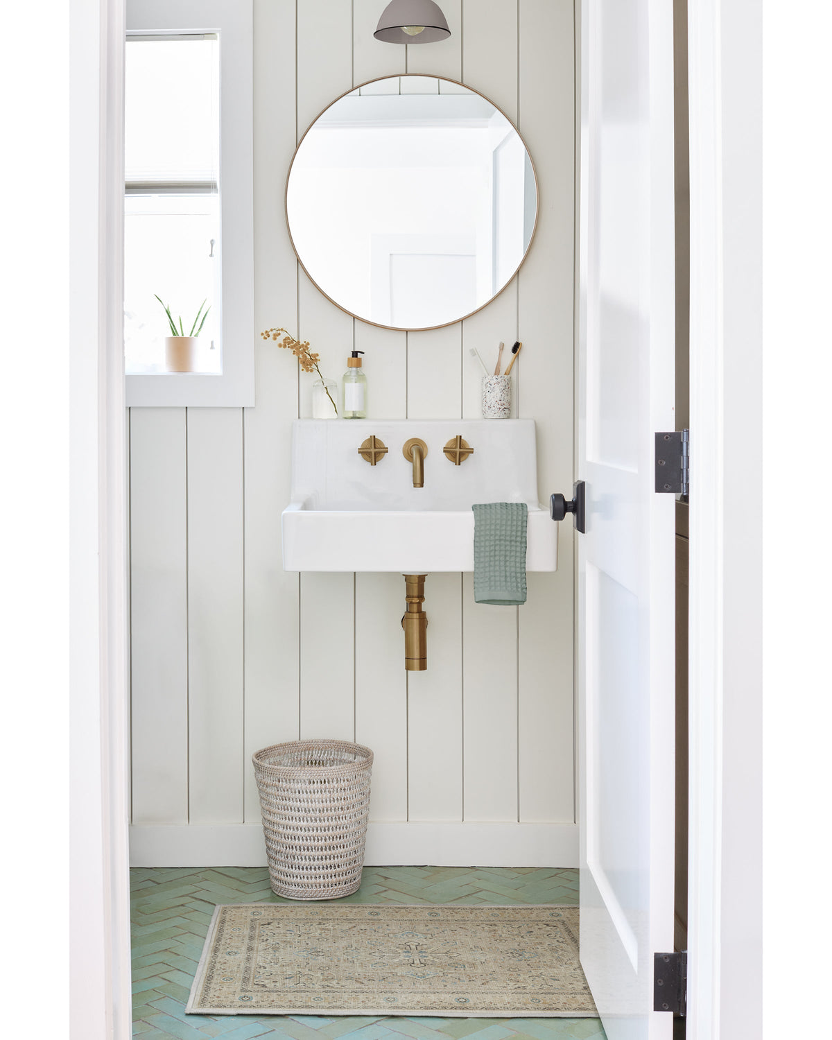 Kamran Ivory Opal Rug