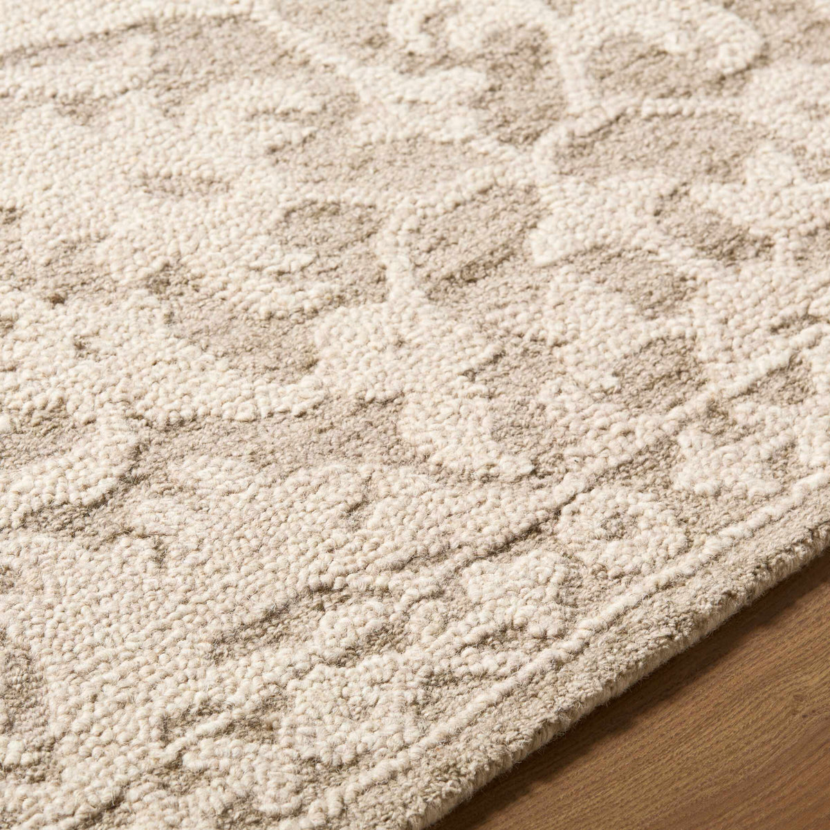 Eligia Movili Traditional Handmade Area Rug