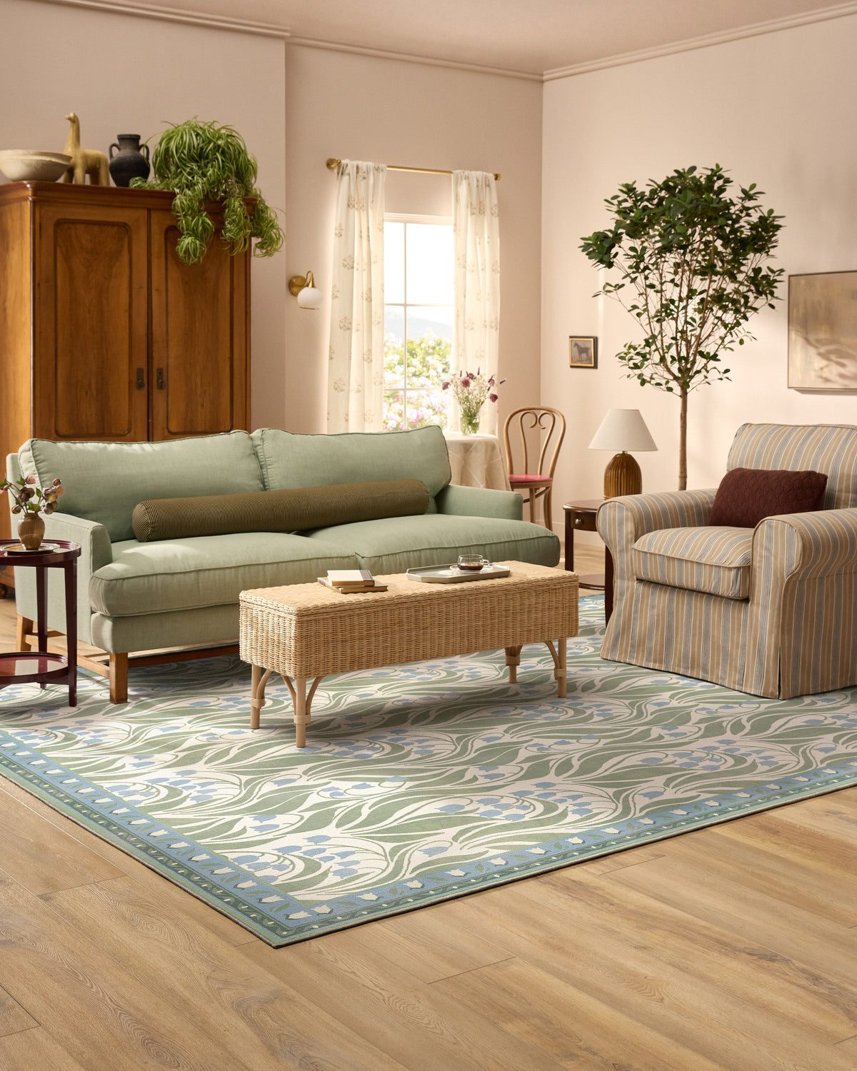 Lila Ivory & Soft Blue Rug