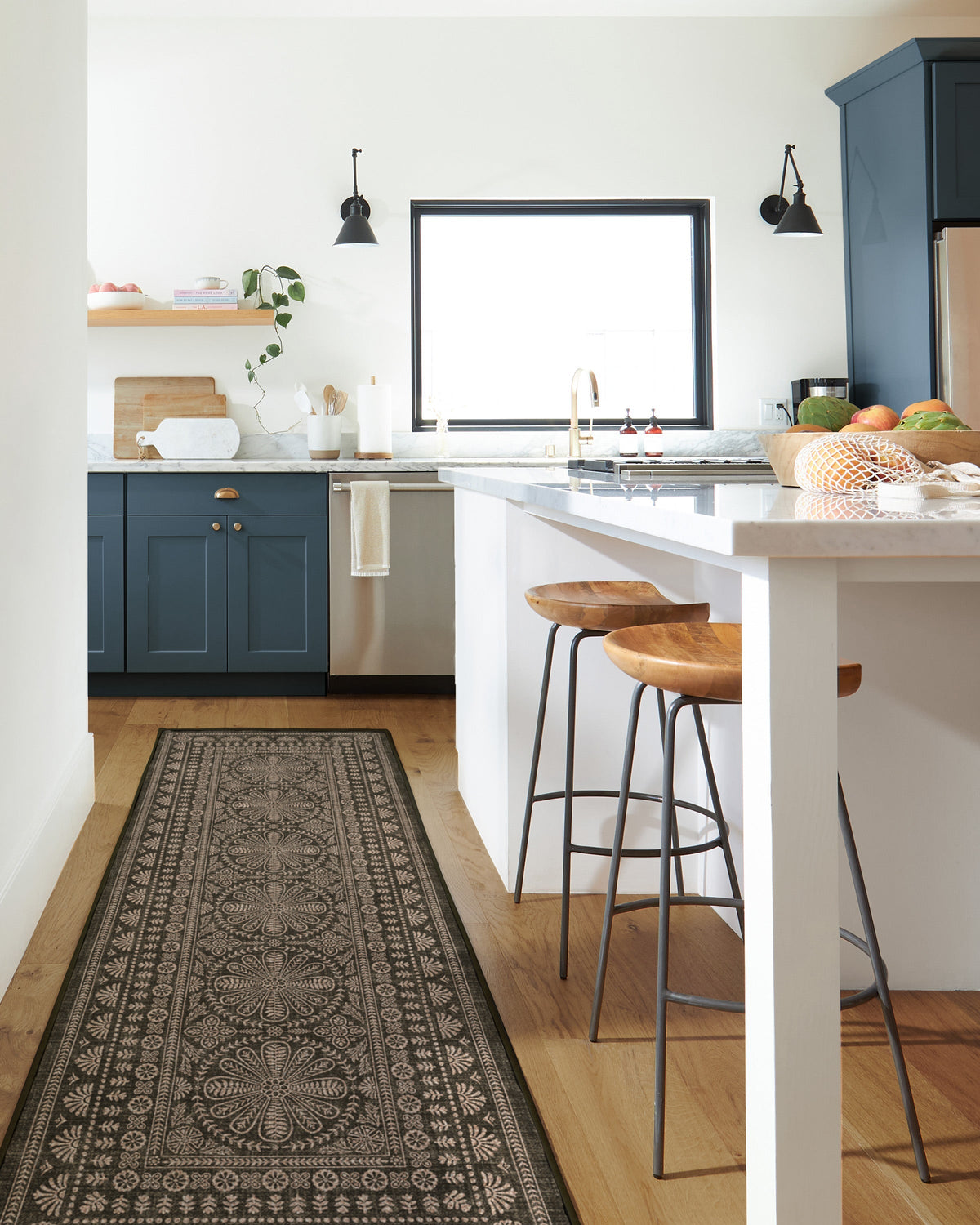 Maia Soft Black Re-Jute Rug