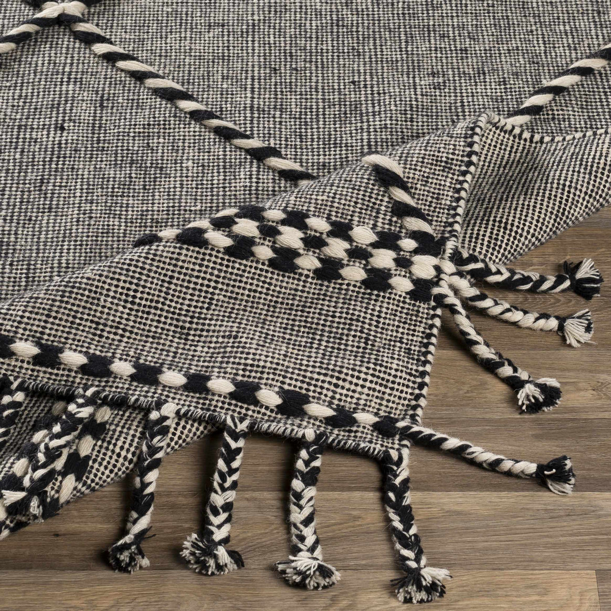 Ninderry Wool Area Rug - Clearance