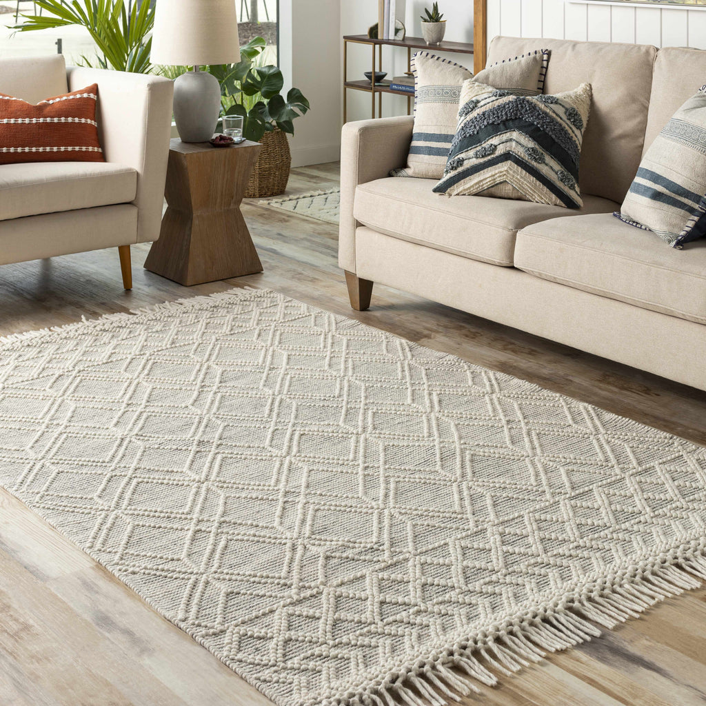 Ossun Wool Rug with Tassels