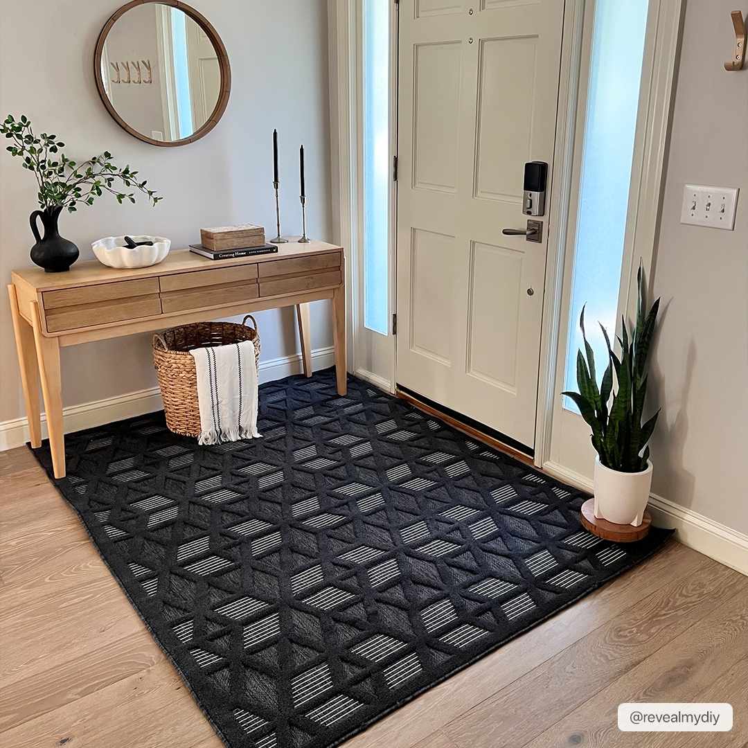 Nuri Black Outdoor Rug - Clearance