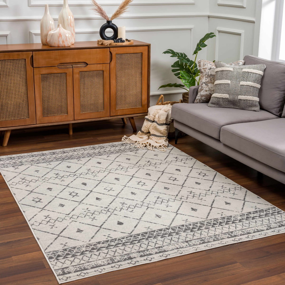 Newville Moroccan Trellis Rug - Clearance