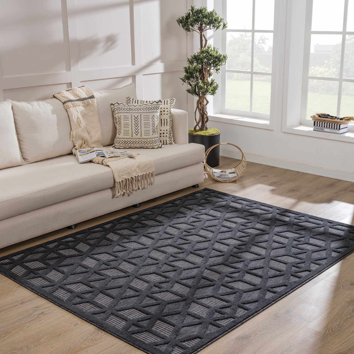 Nuri Black Outdoor Rug - Clearance