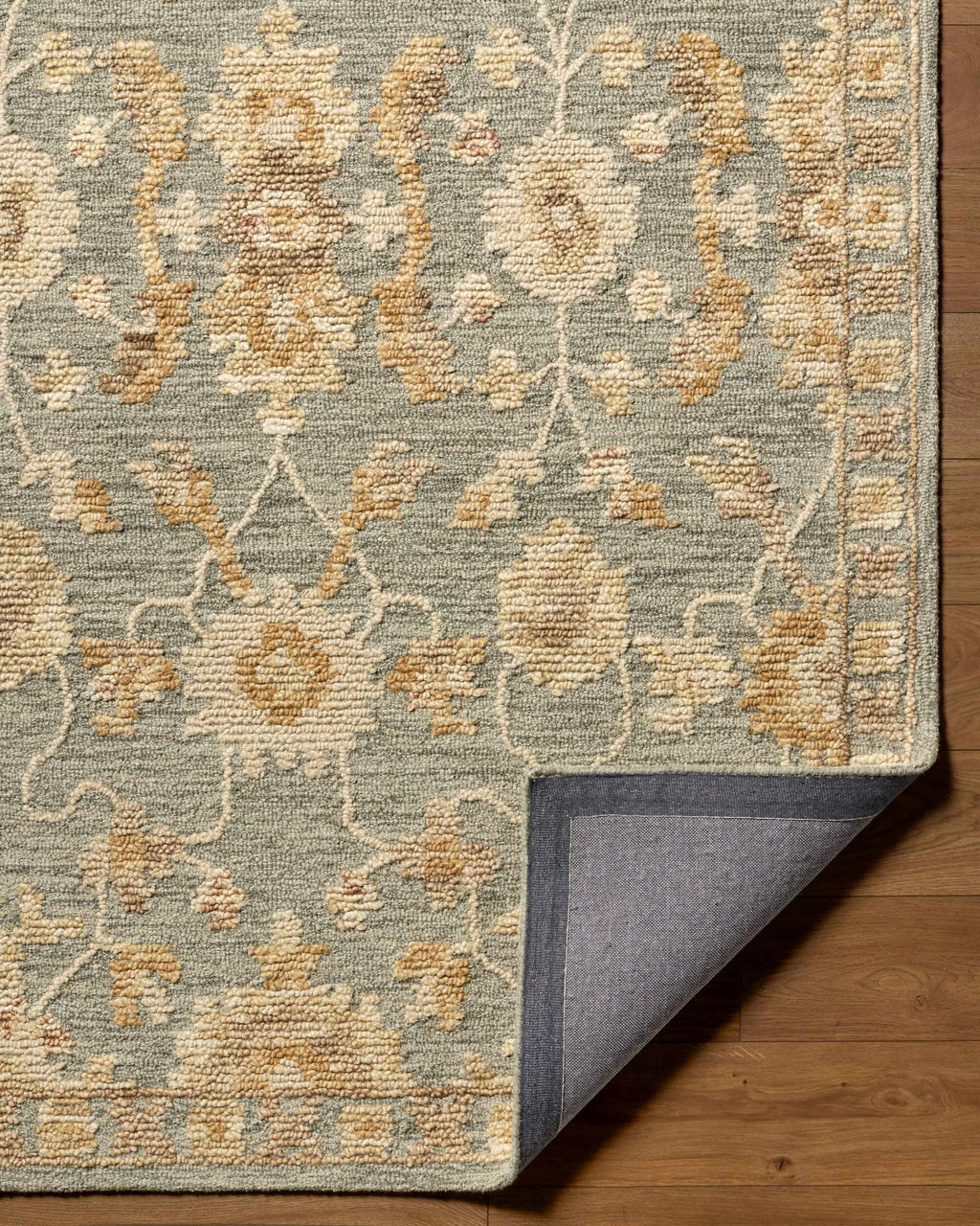 Novavu Traditional Handmade Area Rug