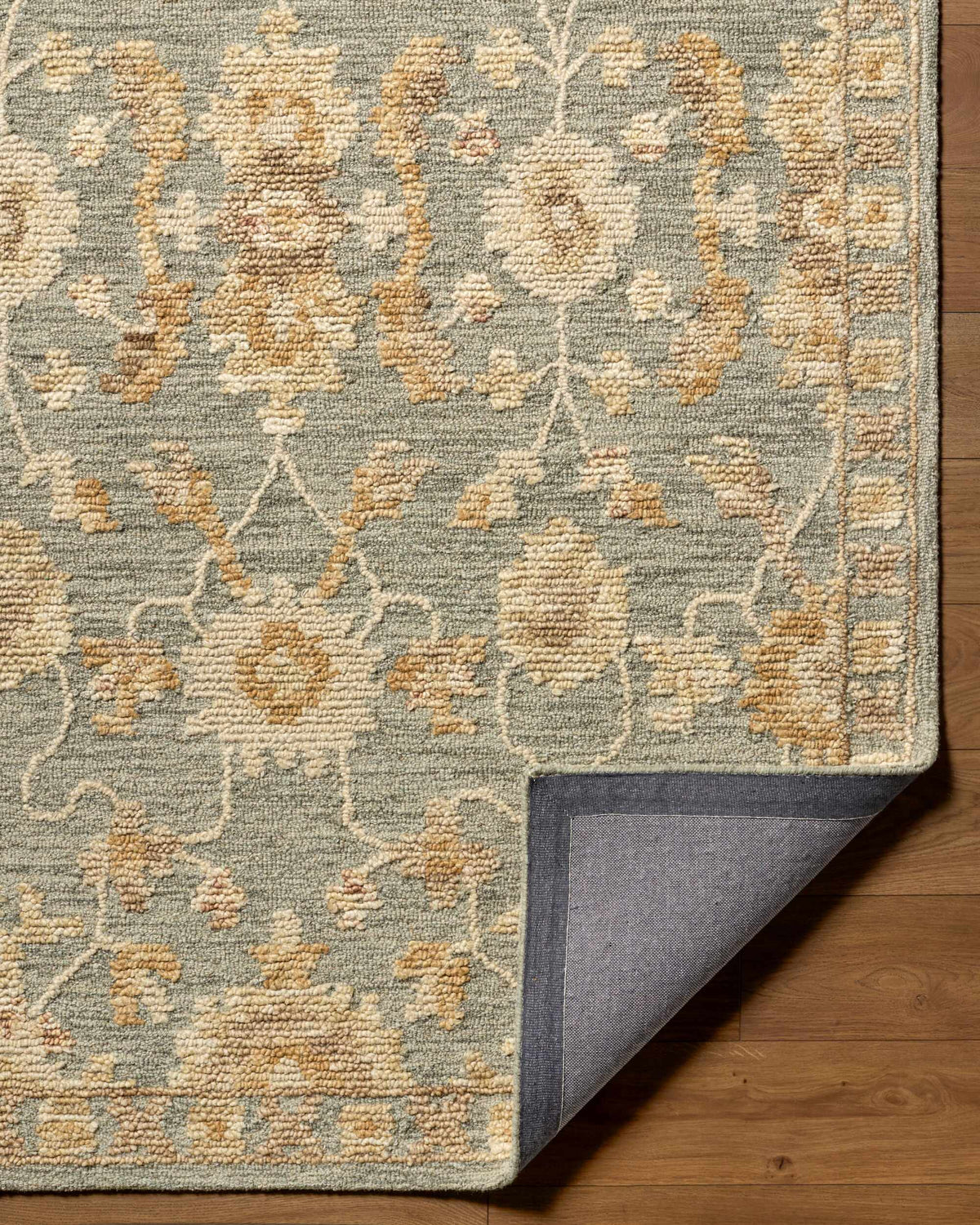Novavu Traditional Handmade Area Rug