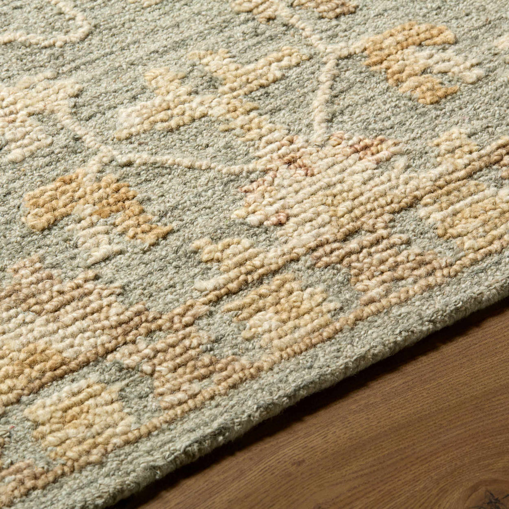 Novavu Traditional Handmade Area Rug