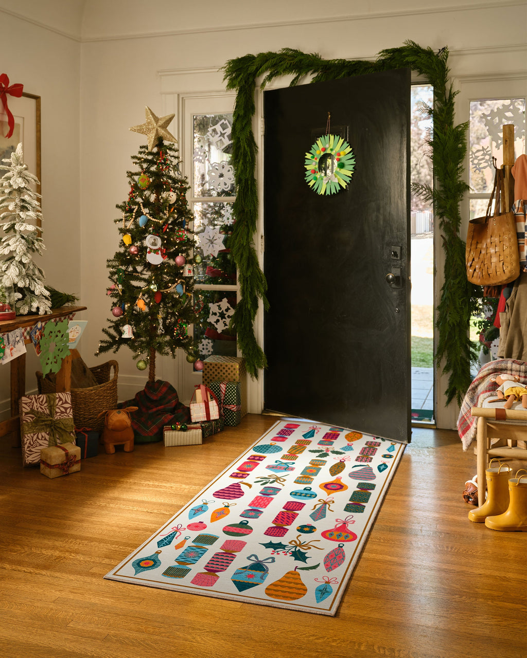 Tidings & Trimmings Cream Rug