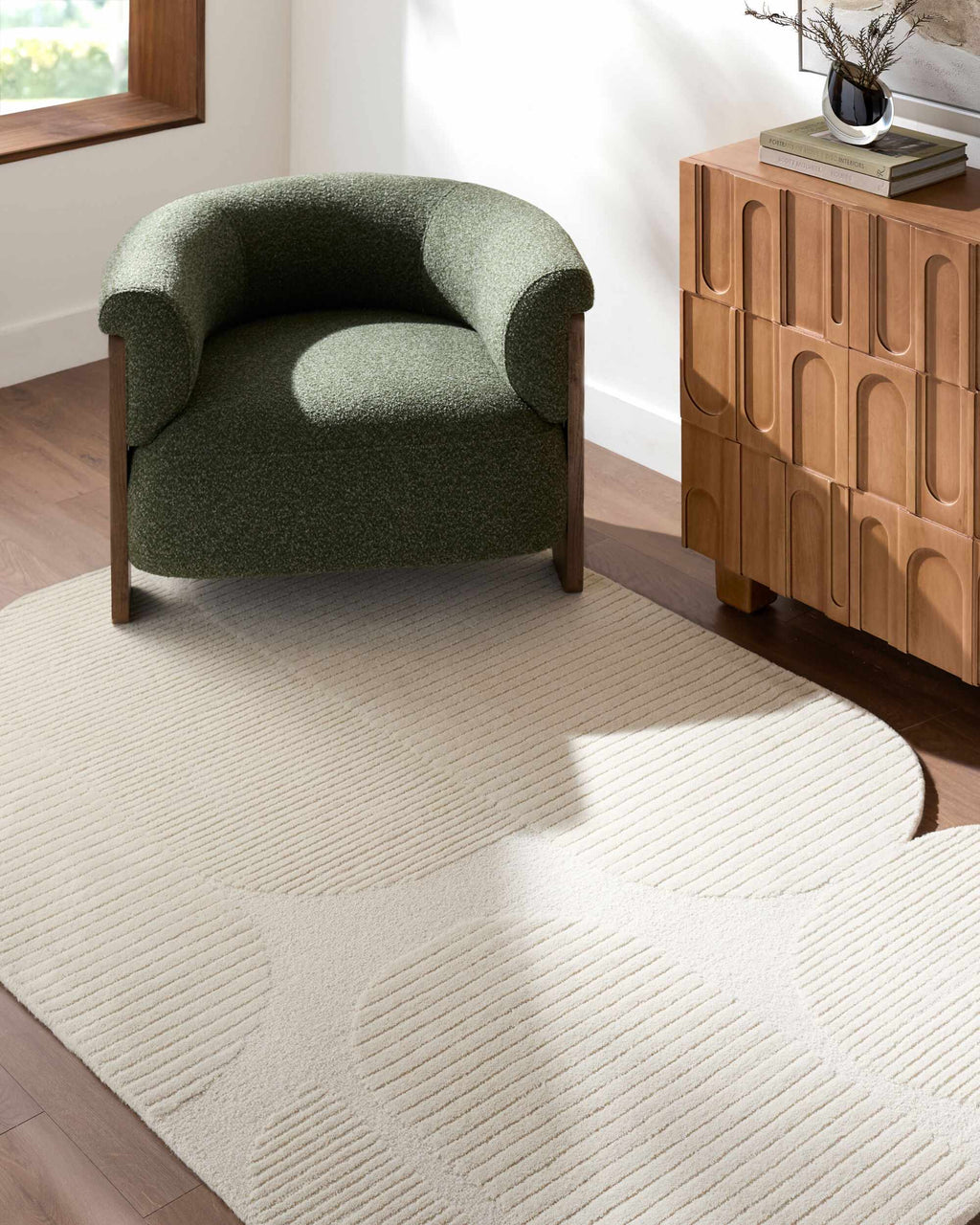 Jgadve Ivory Abstract Hand Tufted Wool Area Rug