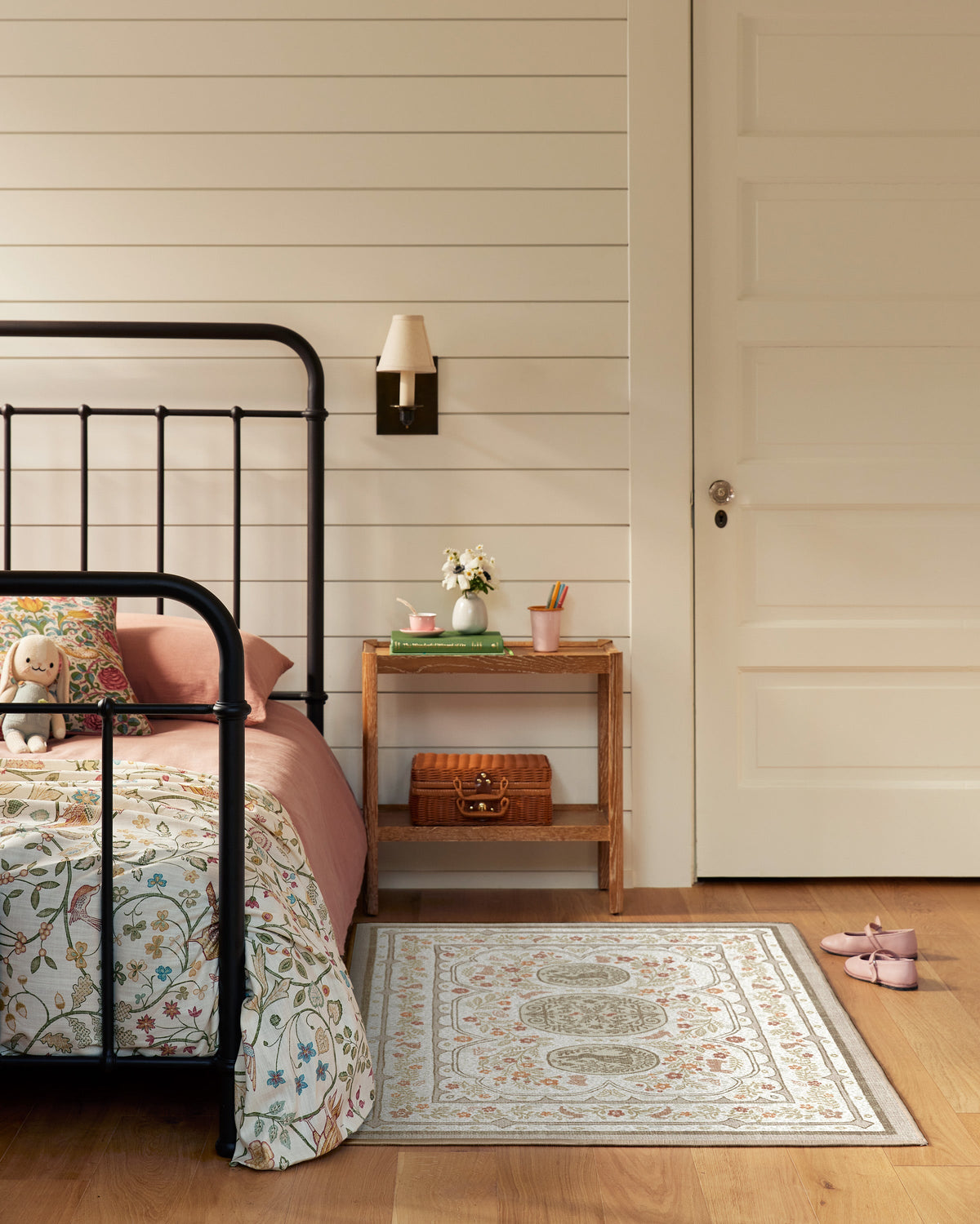 Twin Bunny Border Natural Rug