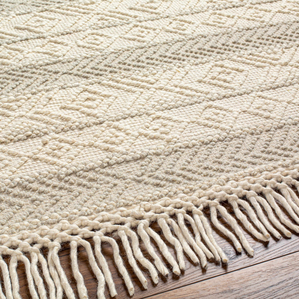 Ummi Wool Rug with Tassels - Clearance